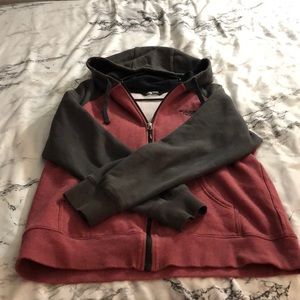 THE NORTH FACE sweatshirt